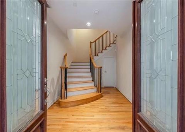 9906 Orchard Court, Houston, TX 77054