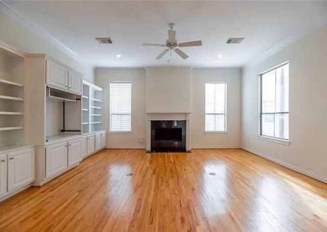 9906 Orchard Court, Houston, TX 77054