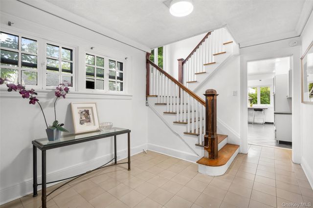 197 Coligni Avenue, New Rochelle, NY 10801