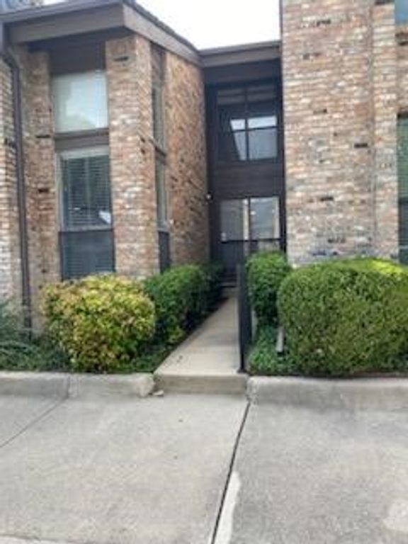 2204 W Park Boulevard 2202, Plano, TX 75075