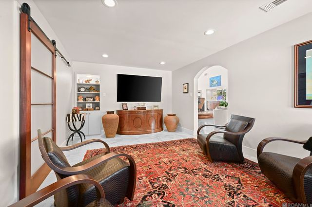 8742 W Fairway Dr, Baton Rouge, LA 70809