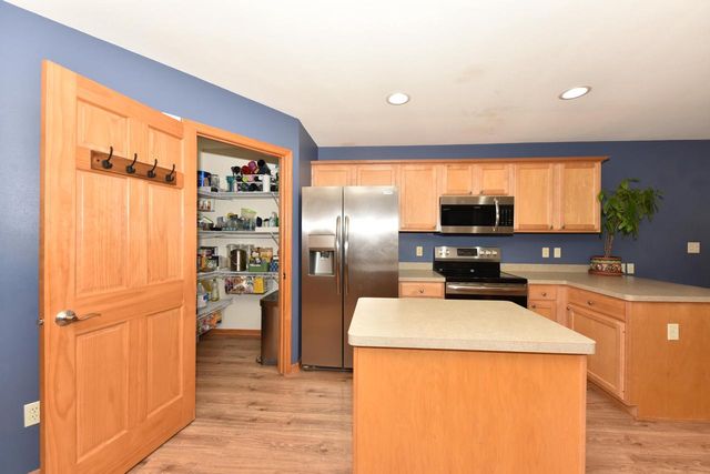 3234 S 57th STREET, Milwaukee, WI 53219