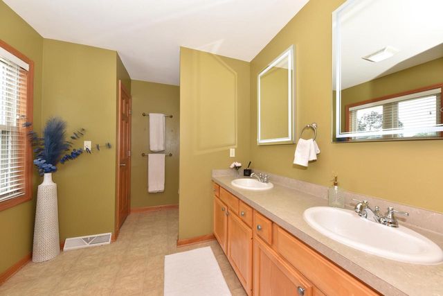 3234 S 57th STREET, Milwaukee, WI 53219