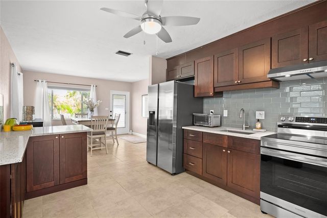 2920 57TH STREET S, Gulfport, FL 33707