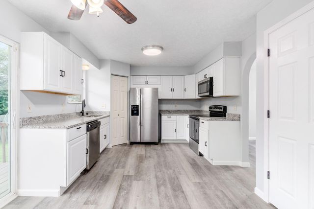 1380 Stanwix Court, Columbus, OH 43223