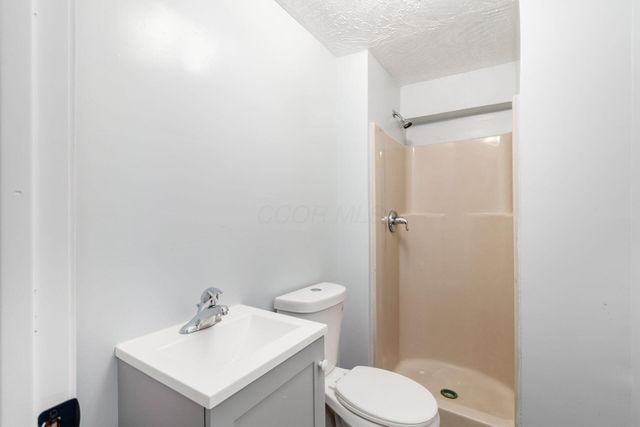 1380 Stanwix Court, Columbus, OH 43223