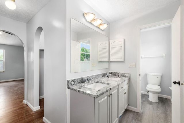 1380 Stanwix Court, Columbus, OH 43223
