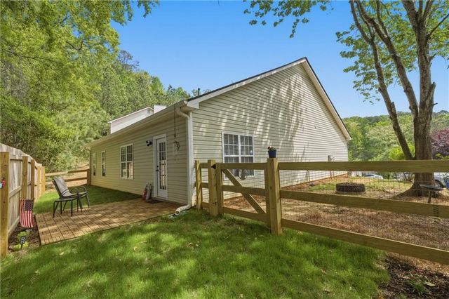 109 Brookview Court, Dallas, GA 30132