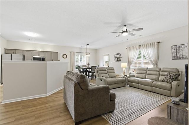 109 Brookview Court, Dallas, GA 30132