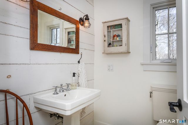 9 Old Paddock Lane, Kent, CT 06757