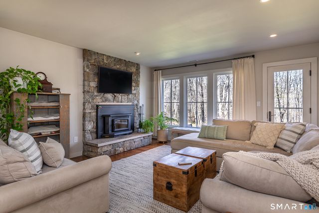 9 Old Paddock Lane, Kent, CT 06757