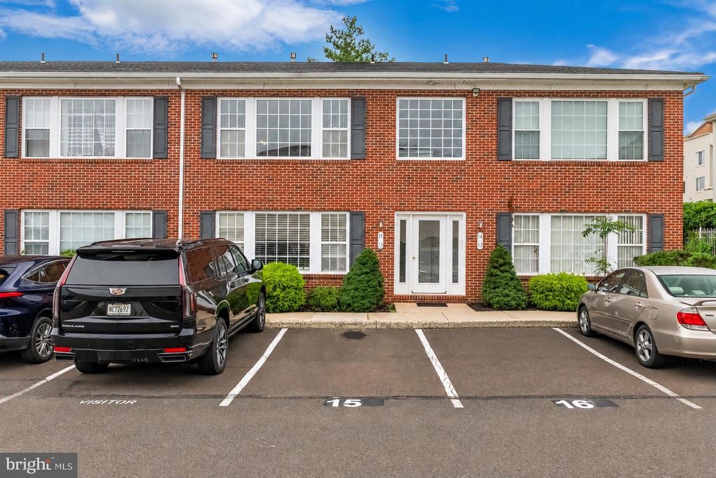 9228-38 BLUE GRASS RD #16, Philadelphia, PA 19114 — exterior