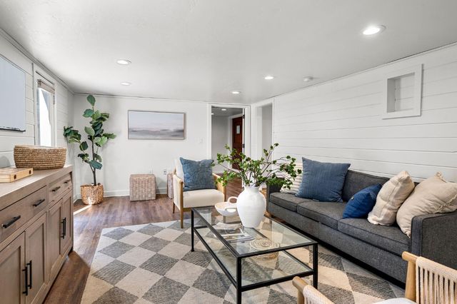 516 La Purissima Way, Sacramento, CA 95819