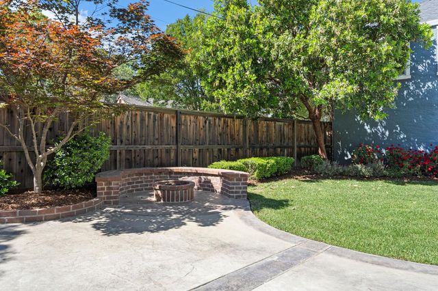 516 La Purissima Way, Sacramento, CA 95819
