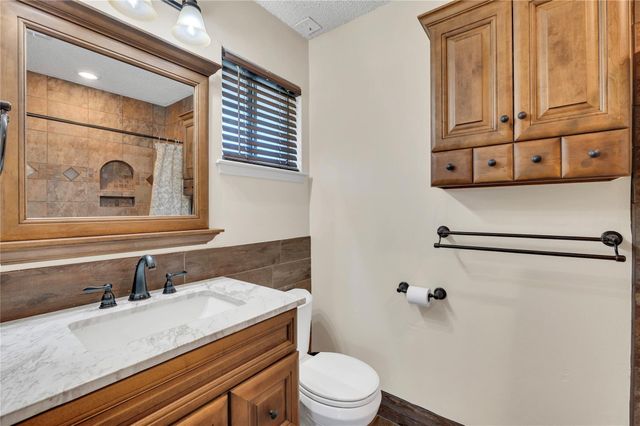 605 S Heather Lane, Friendswood, TX 77546