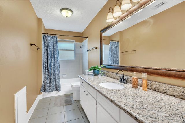 605 S Heather Lane, Friendswood, TX 77546