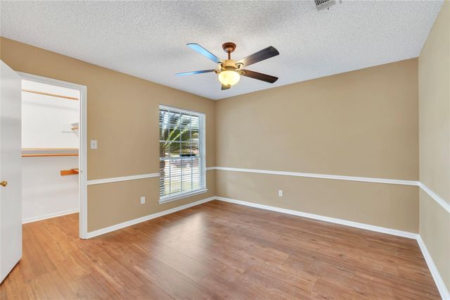 605 S Heather Lane, Friendswood, TX 77546