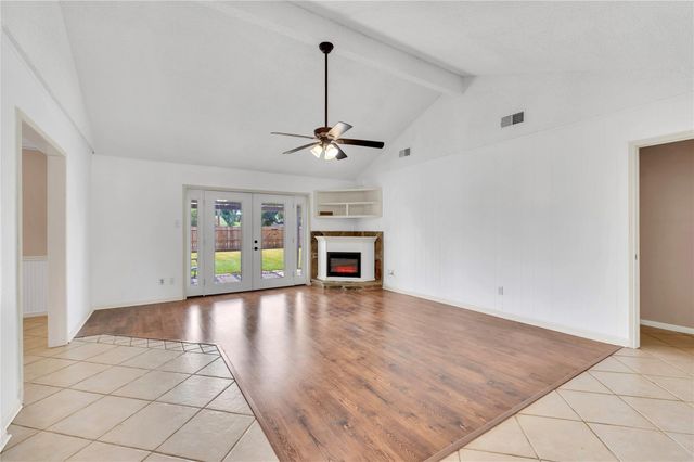 605 S Heather Lane, Friendswood, TX 77546