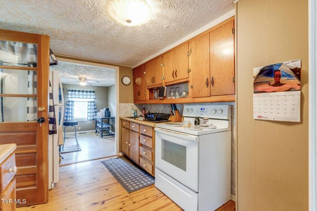 1466 Vance Tank Road, Bristol, TN 37620
