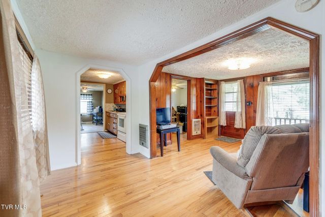 1466 Vance Tank Road, Bristol, TN 37620
