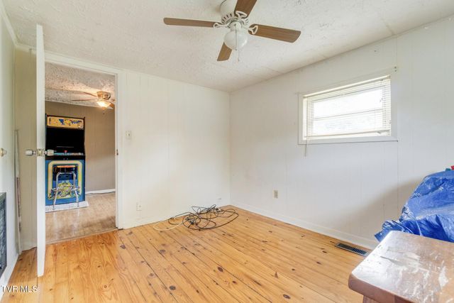 1466 Vance Tank Road, Bristol, TN 37620