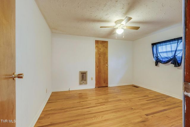 1466 Vance Tank Road, Bristol, TN 37620