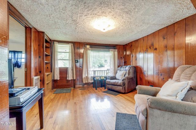 1466 Vance Tank Road, Bristol, TN 37620