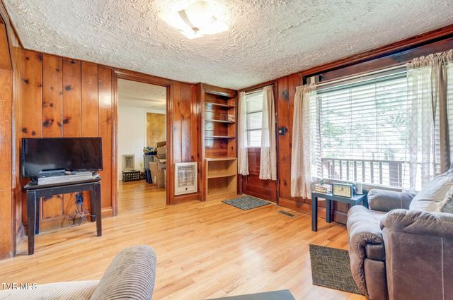 1466 Vance Tank Road, Bristol, TN 37620