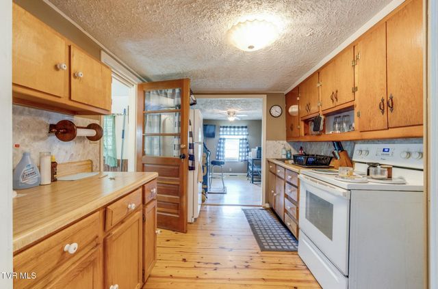 1466 Vance Tank Road, Bristol, TN 37620