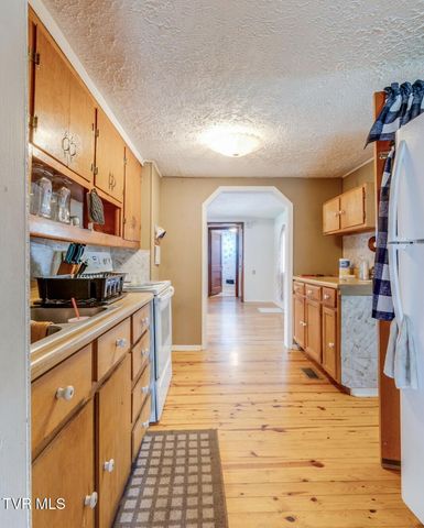 1466 Vance Tank Road, Bristol, TN 37620