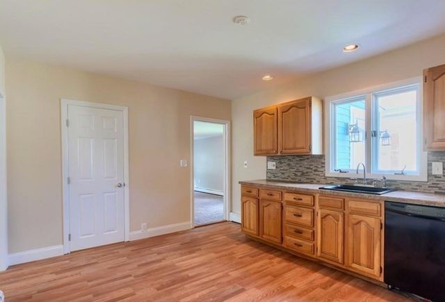 142 E Meadow Rd, Lowell, MA 01854