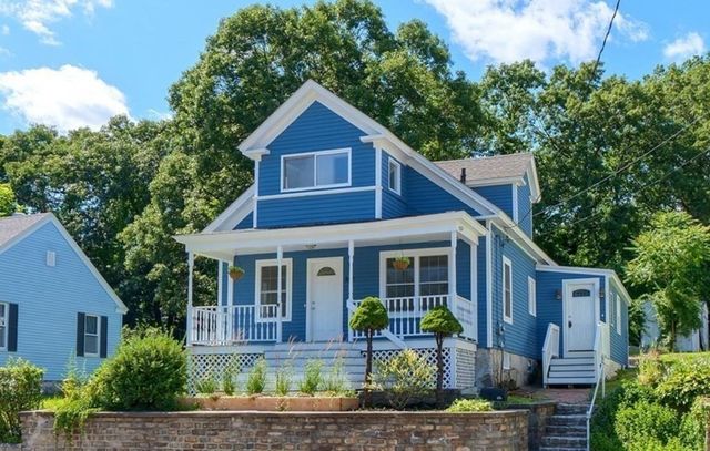 142 E Meadow Rd, Lowell, MA 01854