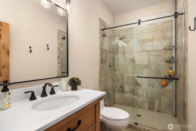 23195 Columbia Pointe Lane, Orondo, WA 98843