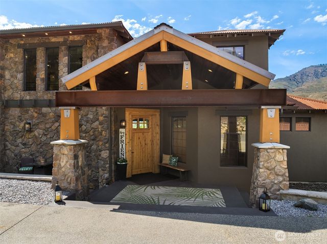 23195 Columbia Pointe Lane, Orondo, WA 98843