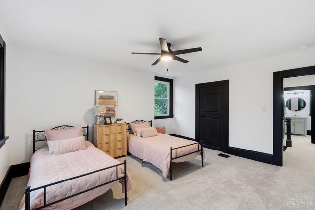 1016 Valley Lane, Cincinnati, OH 45229