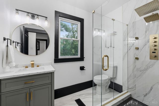 1016 Valley Lane, Cincinnati, OH 45229