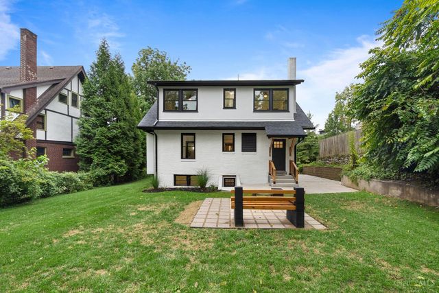 1016 Valley Lane, Cincinnati, OH 45229