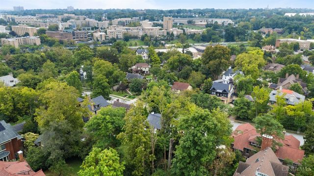 1016 Valley Lane, Cincinnati, OH 45229