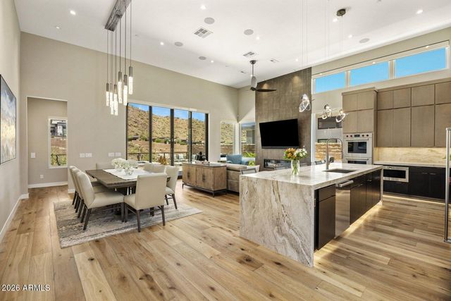 14166 E HIGHLAND Avenue, Fountain Hills, AZ 85268