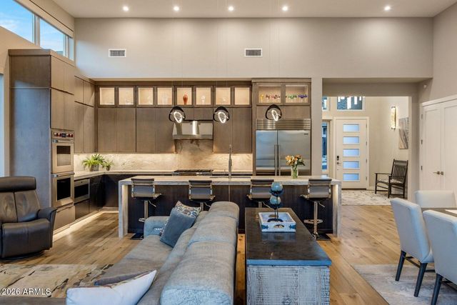 14166 E HIGHLAND Avenue, Fountain Hills, AZ 85268