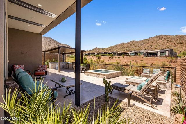 14166 E HIGHLAND Avenue, Fountain Hills, AZ 85268