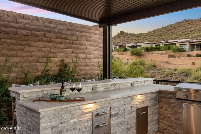 14166 E HIGHLAND Avenue, Fountain Hills, AZ 85268