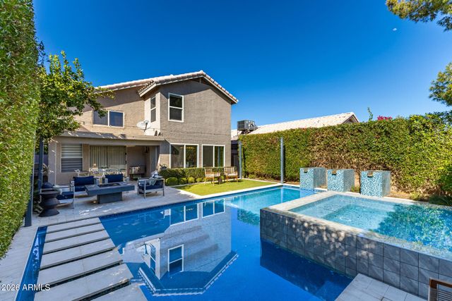 4043 E MEADOW Drive, Phoenix, AZ 85032