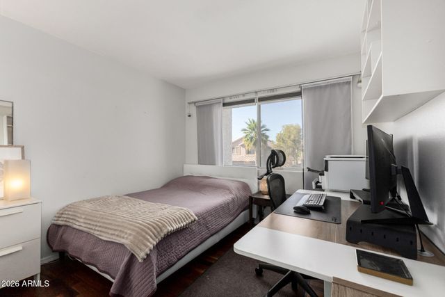 4043 E MEADOW Drive, Phoenix, AZ 85032