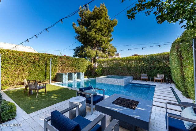 4043 E MEADOW Drive, Phoenix, AZ 85032