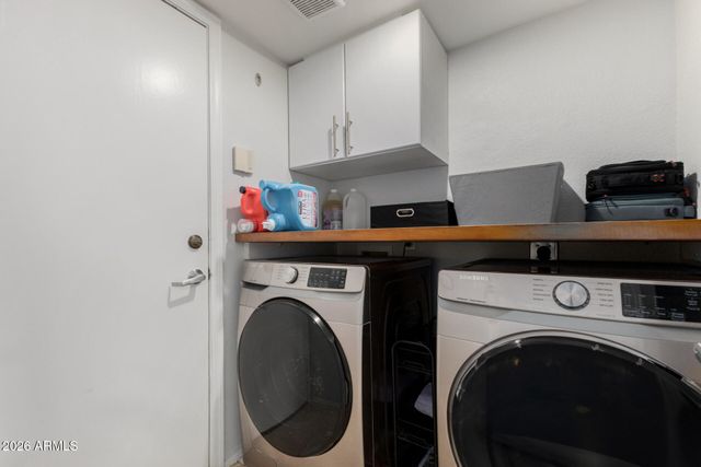 4043 E MEADOW Drive, Phoenix, AZ 85032