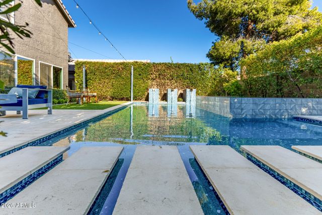 4043 E MEADOW Drive, Phoenix, AZ 85032