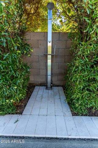 4043 E MEADOW Drive, Phoenix, AZ 85032