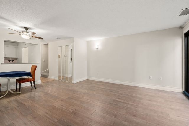 286 Fenno St 4, Revere, MA 02151