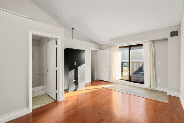 286 Fenno St 4, Revere, MA 02151